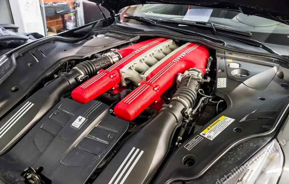 Ferrari мойка двигателя